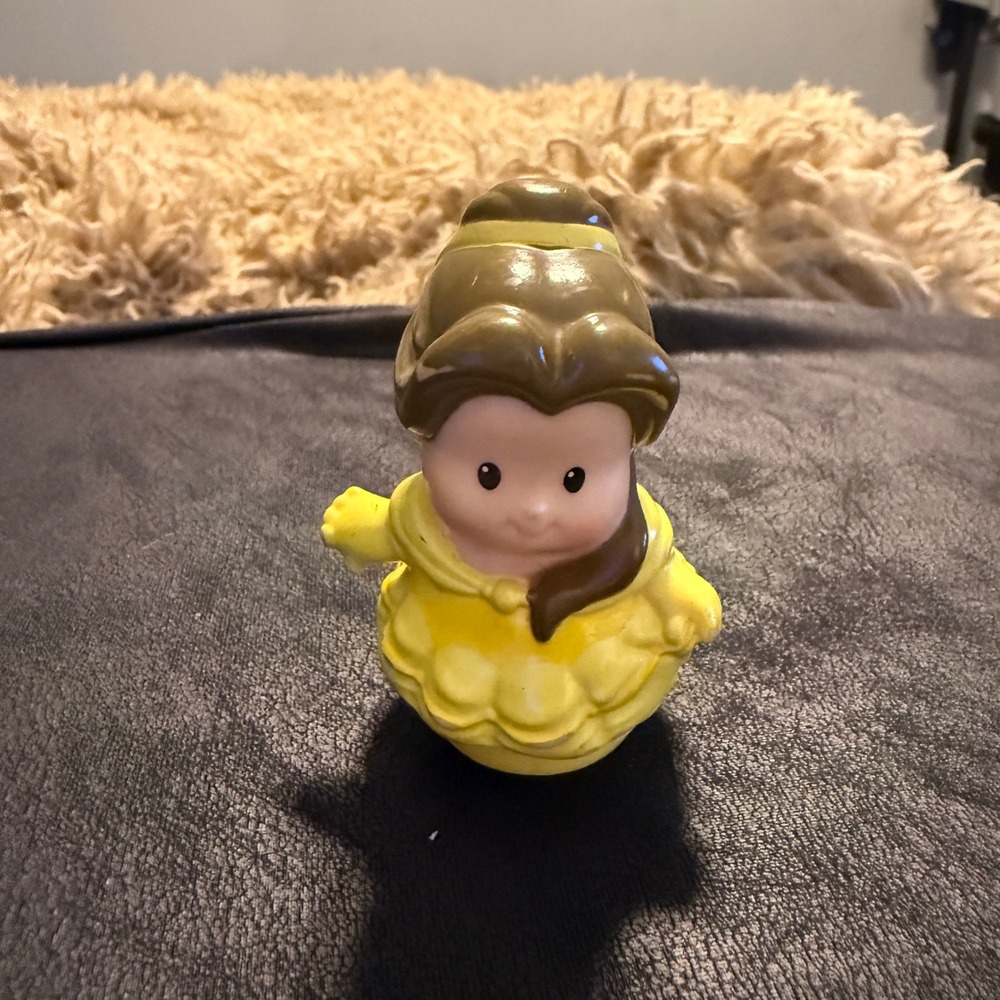 Fisher Price Little People Belle Disney Princess Kids OS Yellow Good 2012